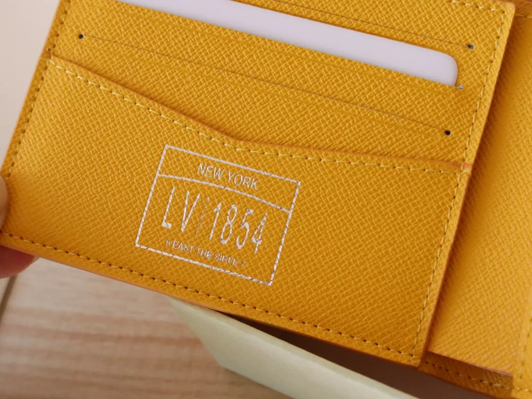 Stylish 7567 Louis Vuitton LV Wallets