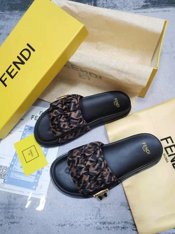 Stylish 7587 Fendi Slippers For Women