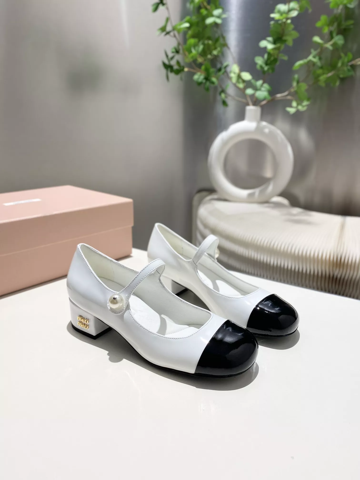 Stylish 7598 MIU MIU High-Heeled Shoes For Women