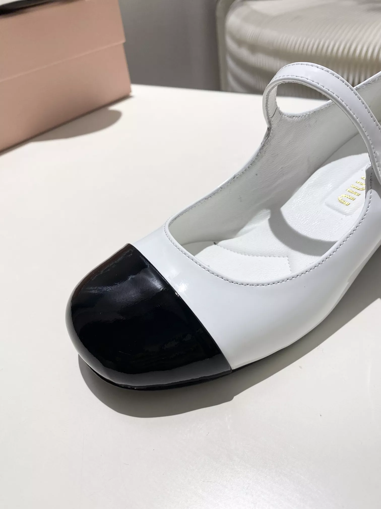 Stylish 7598 MIU MIU High-Heeled Shoes For Women