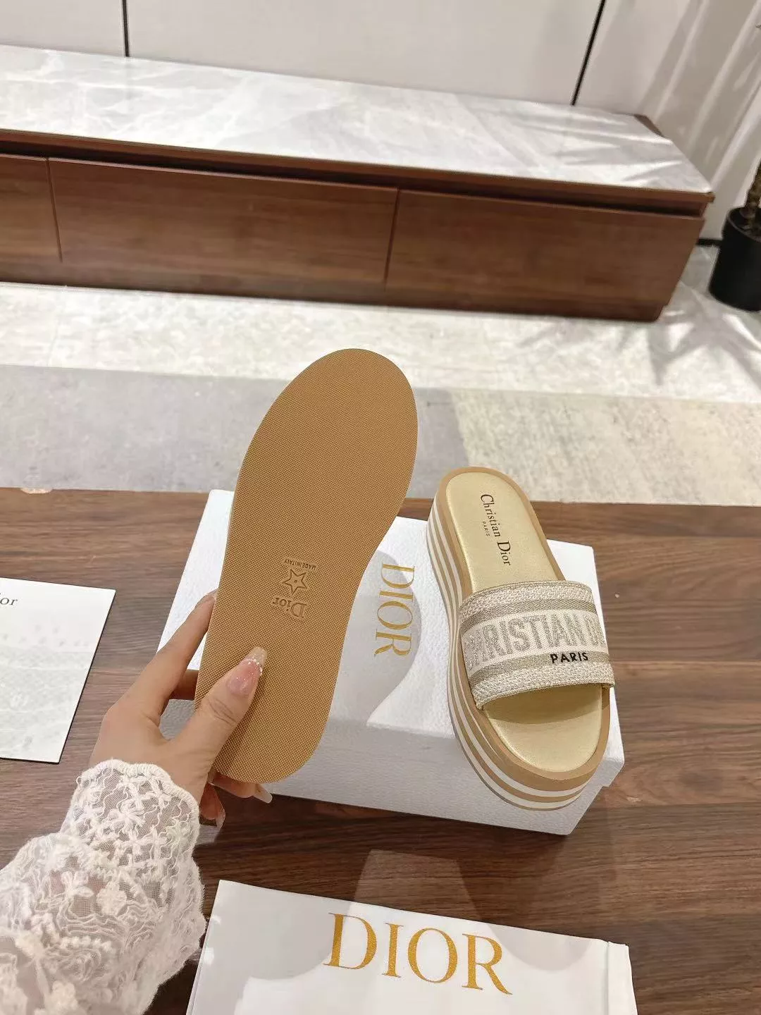 Stylish 7645 Christian Dior Slippers For Women