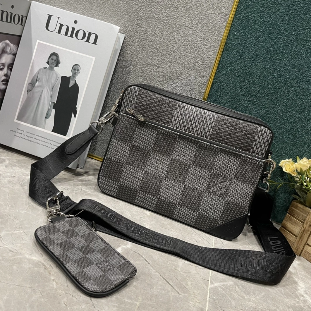 Stylish 7660 Louis Vuitton AAA Man Messenger Bags