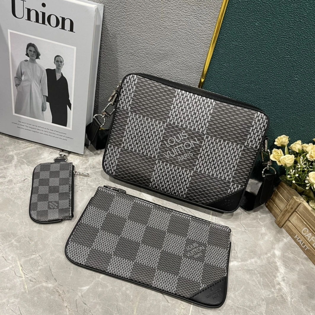 Stylish 7660 Louis Vuitton AAA Man Messenger Bags