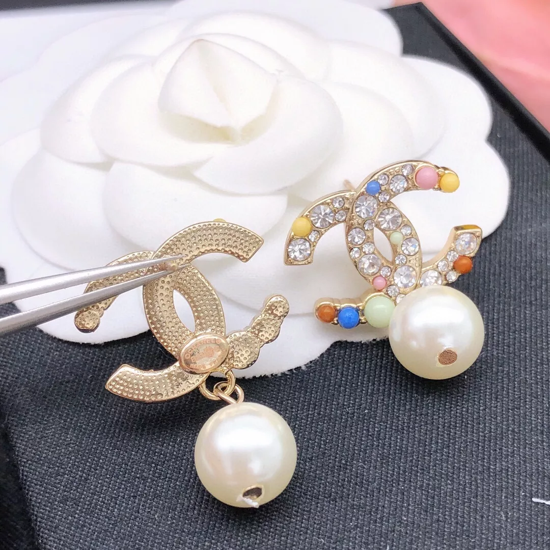 Stylish 7873 Chanel Earrings For Women