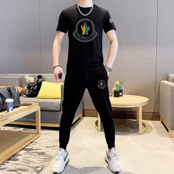 Stylish 7880 Moncler Tracksuits Short Sleeved For Men