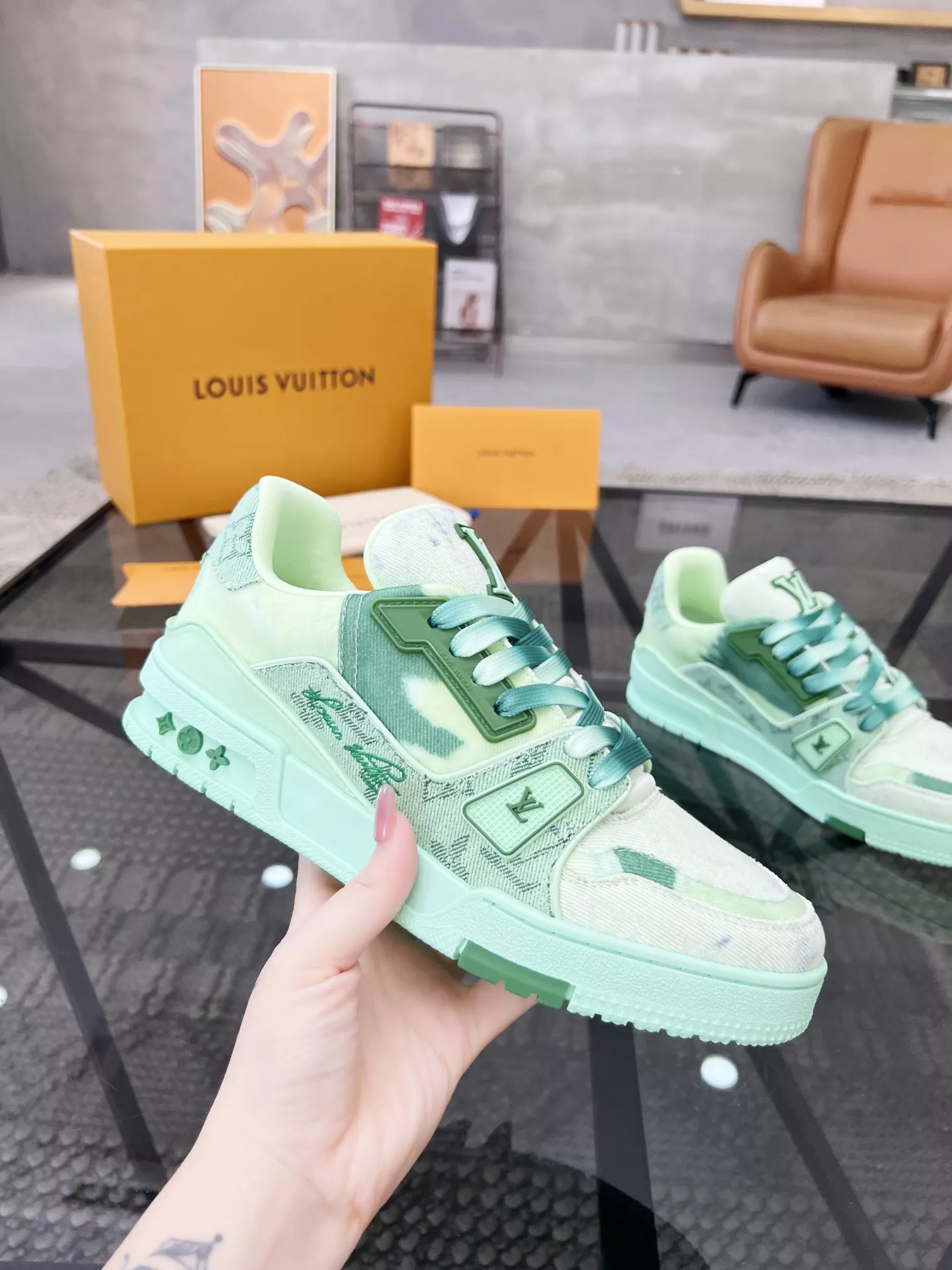 Stylish 7959 Louis Vuitton Casual Shoes For Men