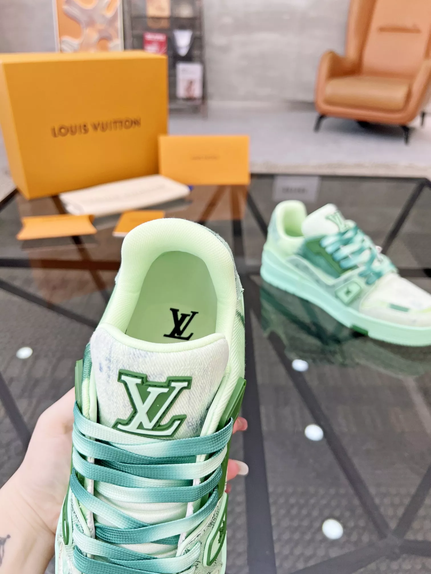 Stylish 7959 Louis Vuitton Casual Shoes For Men