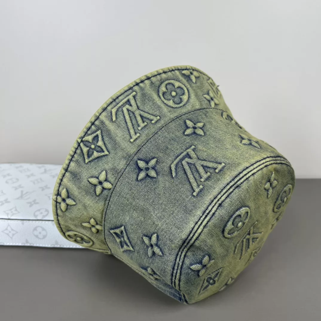 Stylish 8069 Louis Vuitton LV Caps