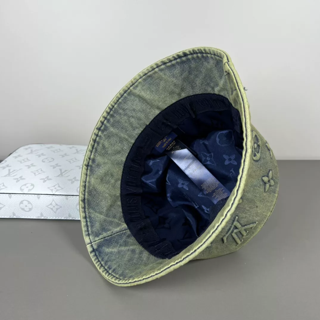 Stylish 8069 Louis Vuitton LV Caps