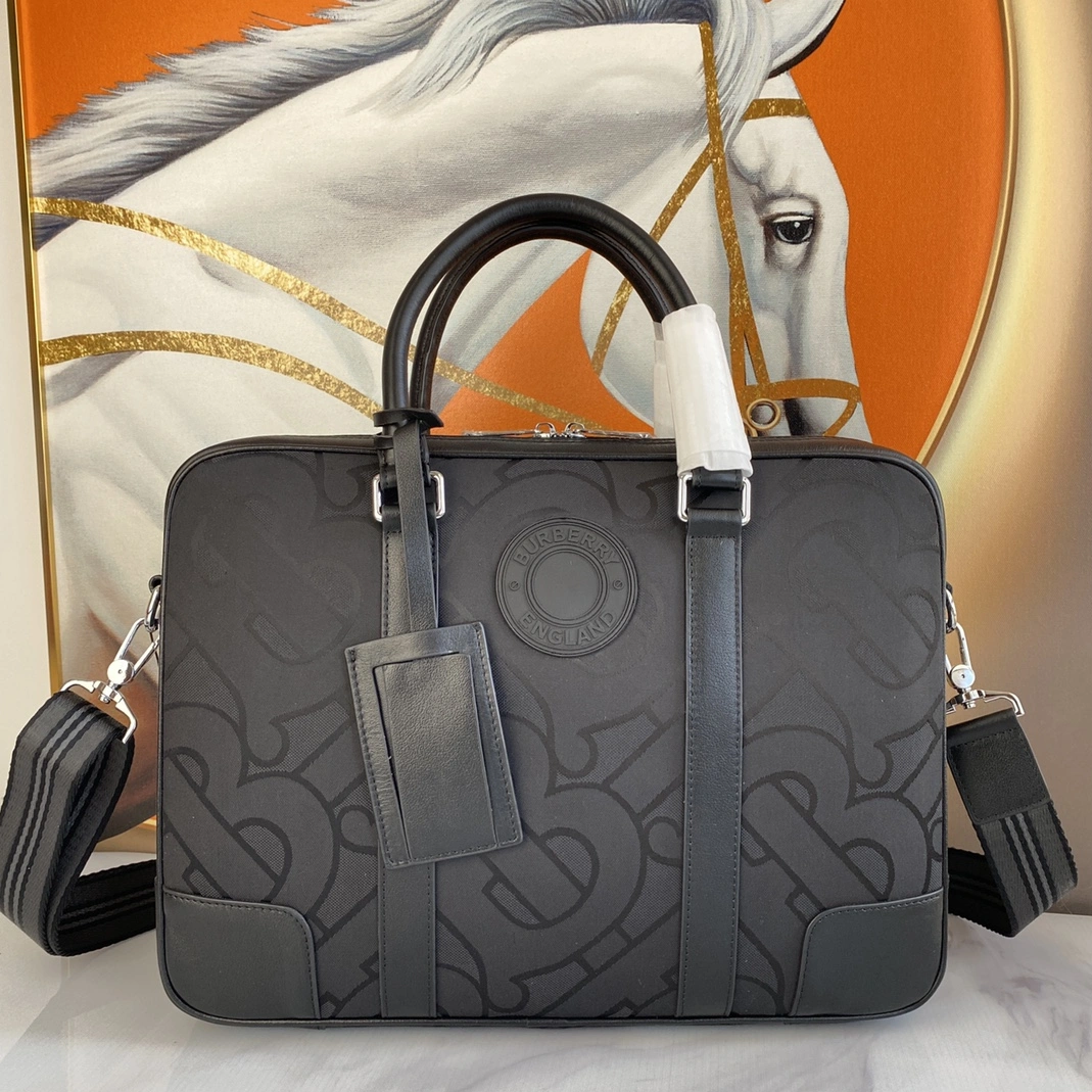 Stylish 8079 Burberry AAA Man Handbags