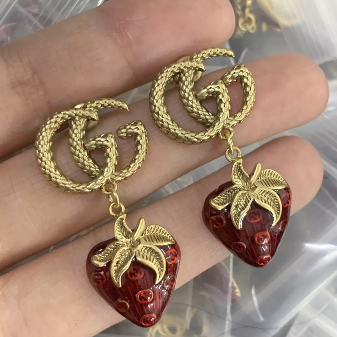 Stylish 8282 Gucci Earrings For Women
