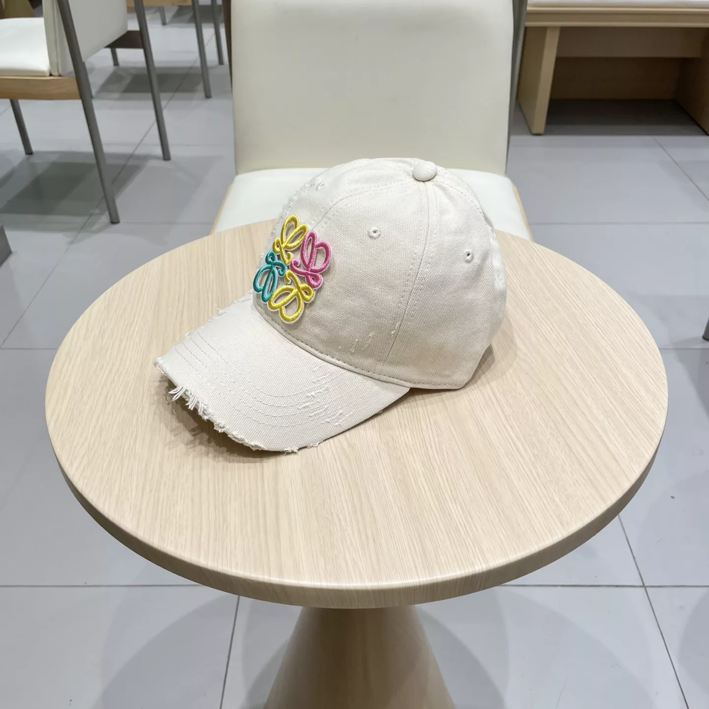 Stylish 8316 LOEWE Caps