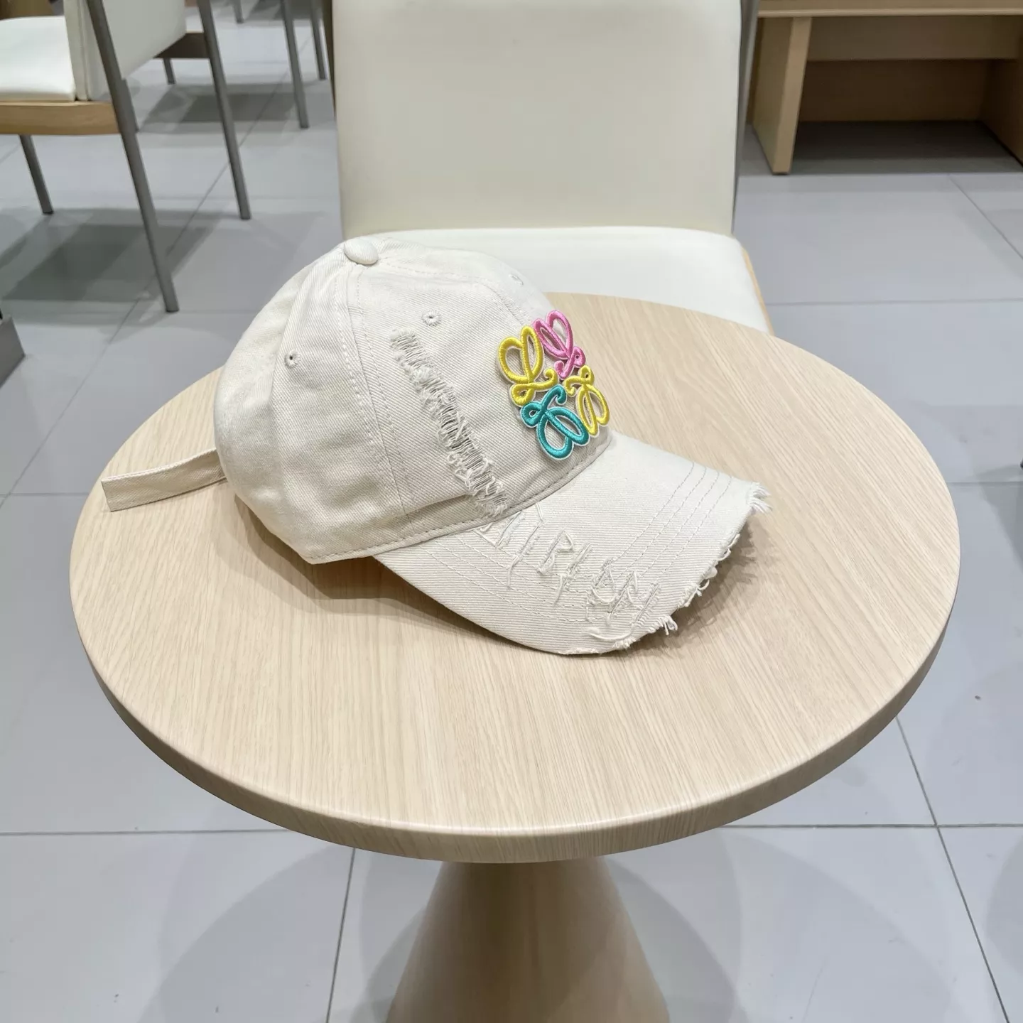 Stylish 8316 LOEWE Caps