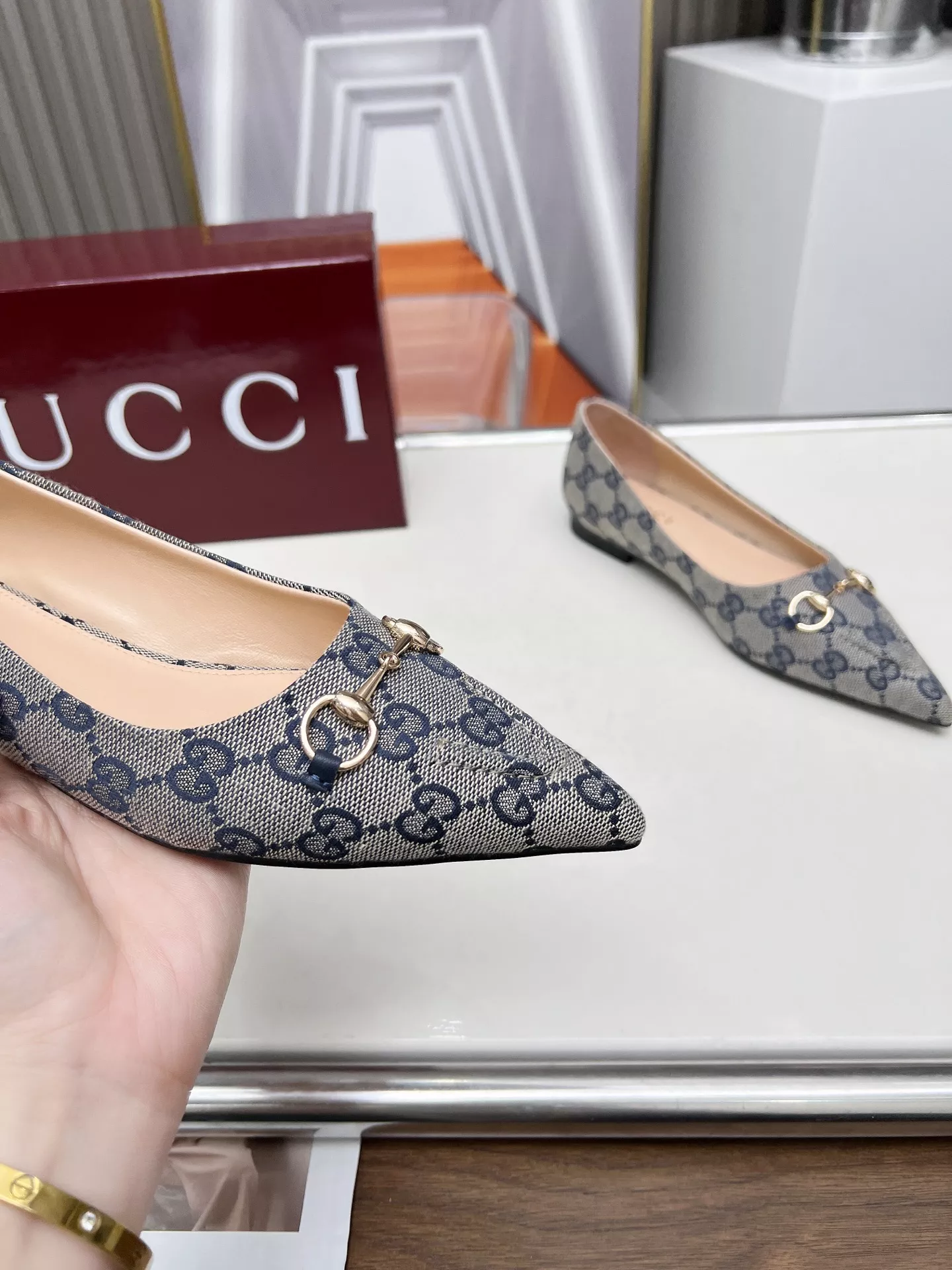 Stylish 8336 Gucci Flat Shoes For Women