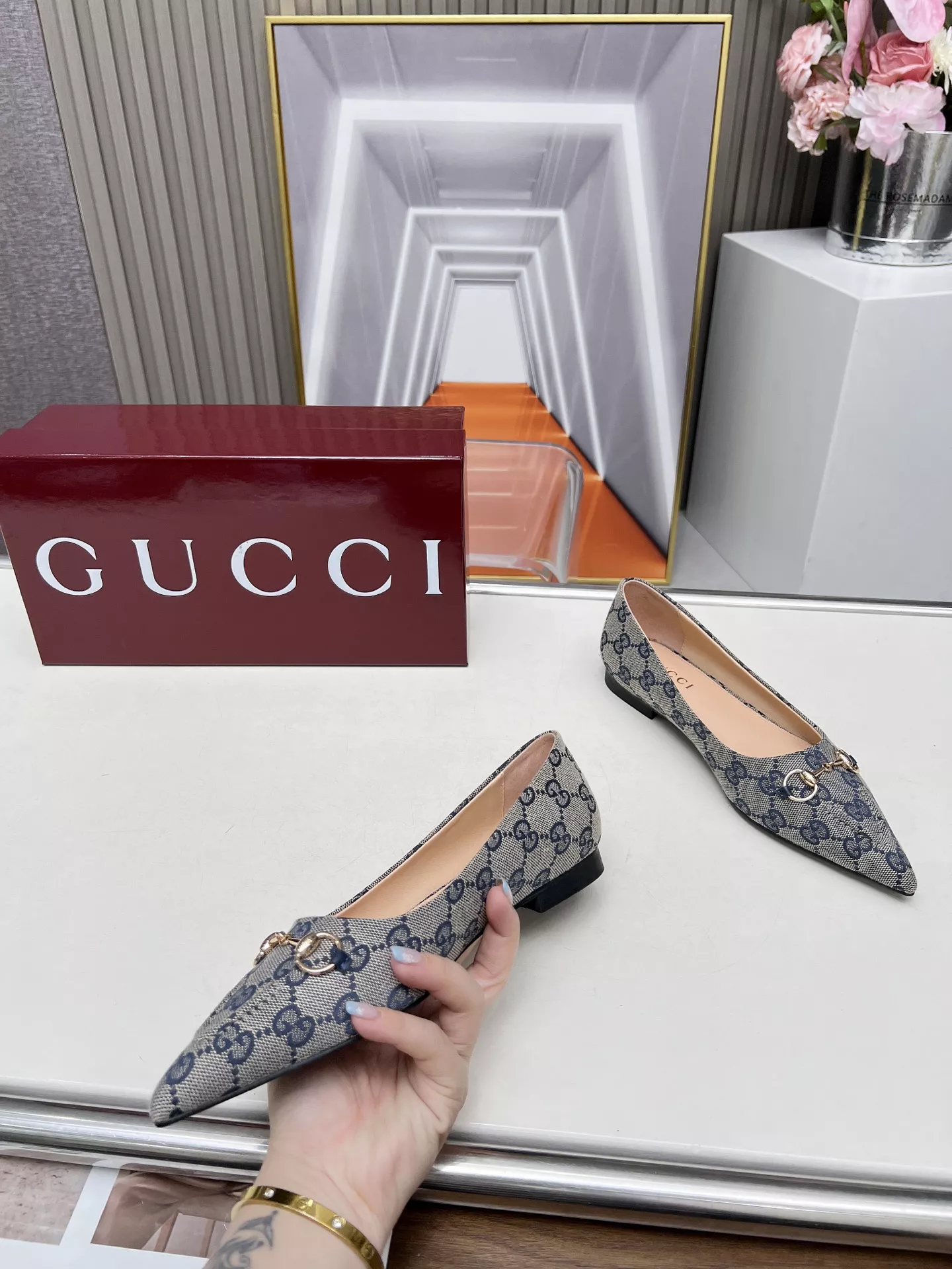 Stylish 8336 Gucci Flat Shoes For Women