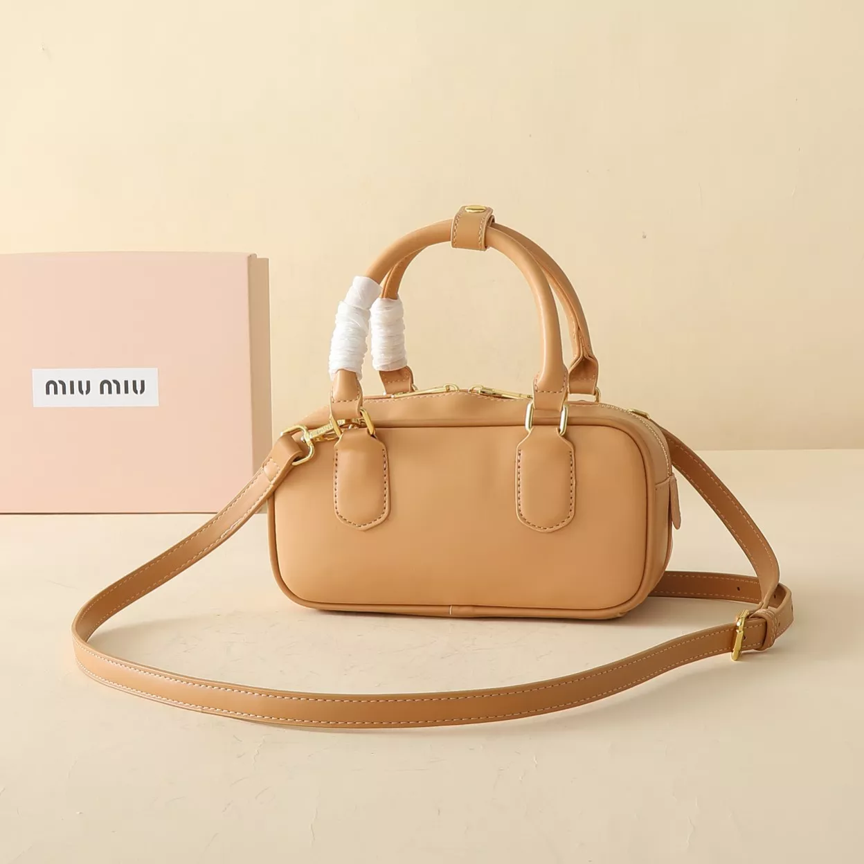 Stylish 8500 MIU MIU AAA Quality Handbags For Women