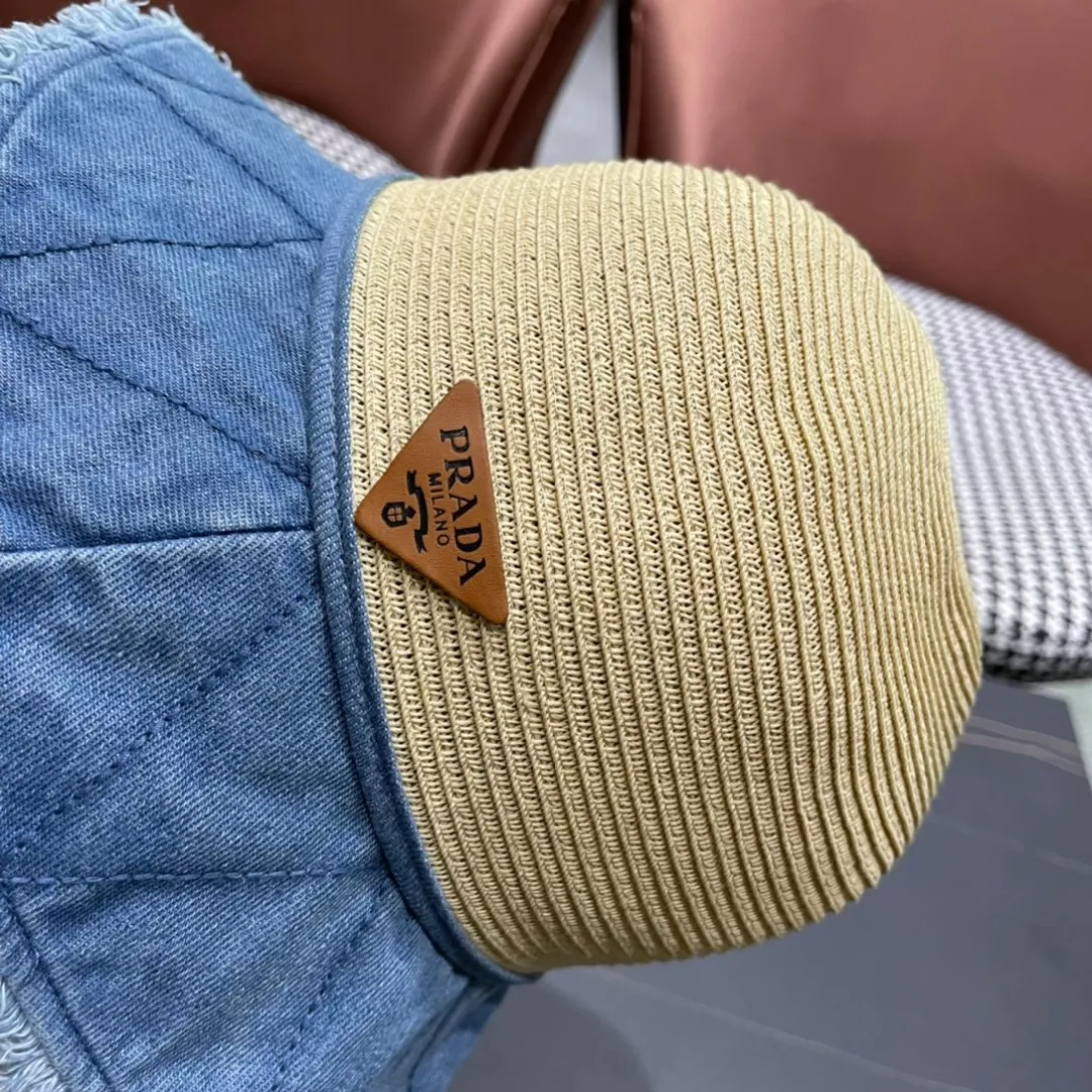 Stylish 8542 Prada Caps
