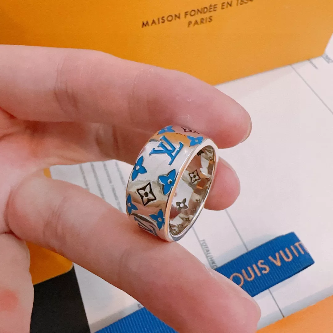 Stylish 8569 Louis Vuitton LV Rings