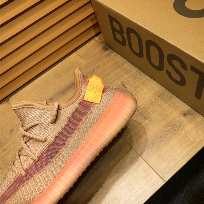 Stylish 8592 Yeezy Casual Shoes For Men