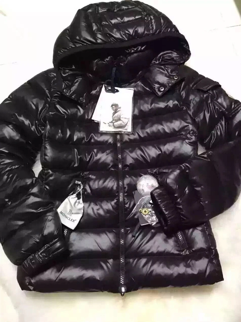 Stylish 865 Moncler Down Feather Coat Long Sleeved For Women