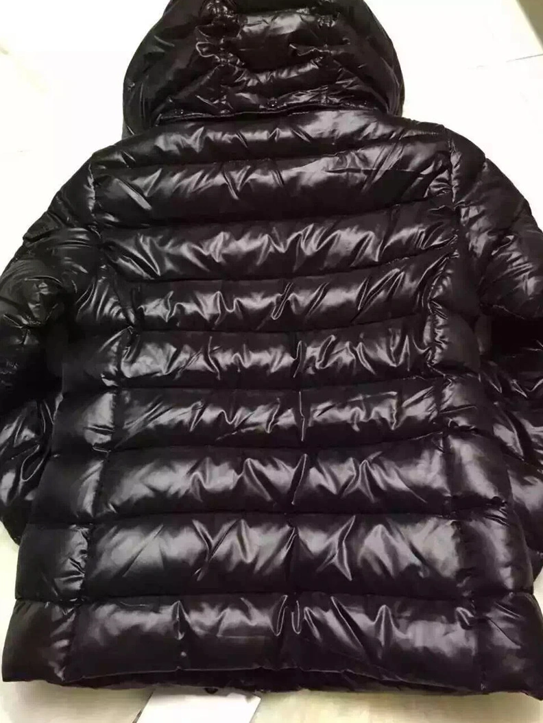 Stylish 865 Moncler Down Feather Coat Long Sleeved For Women