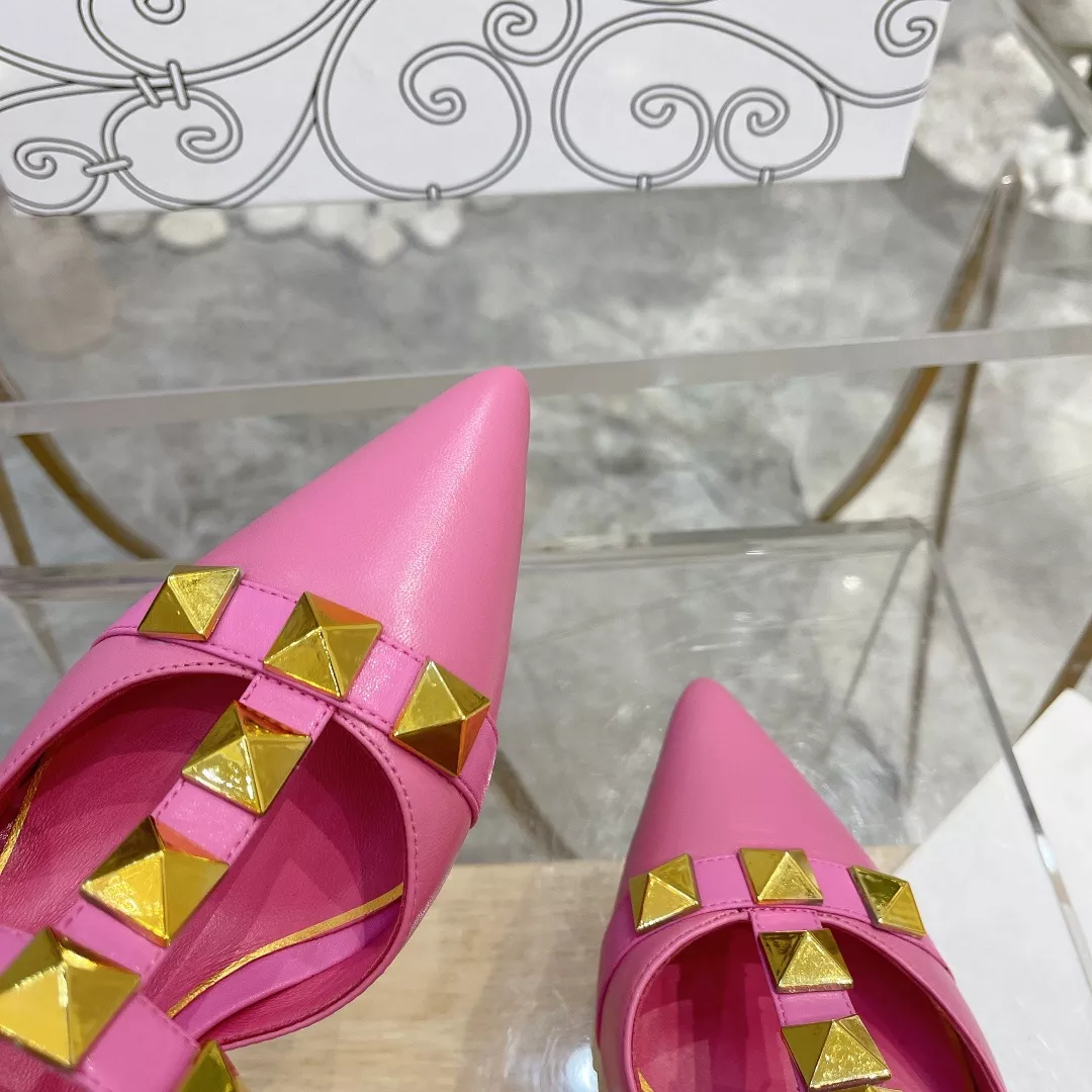 Stylish 8682 Valentino Slippers For Women