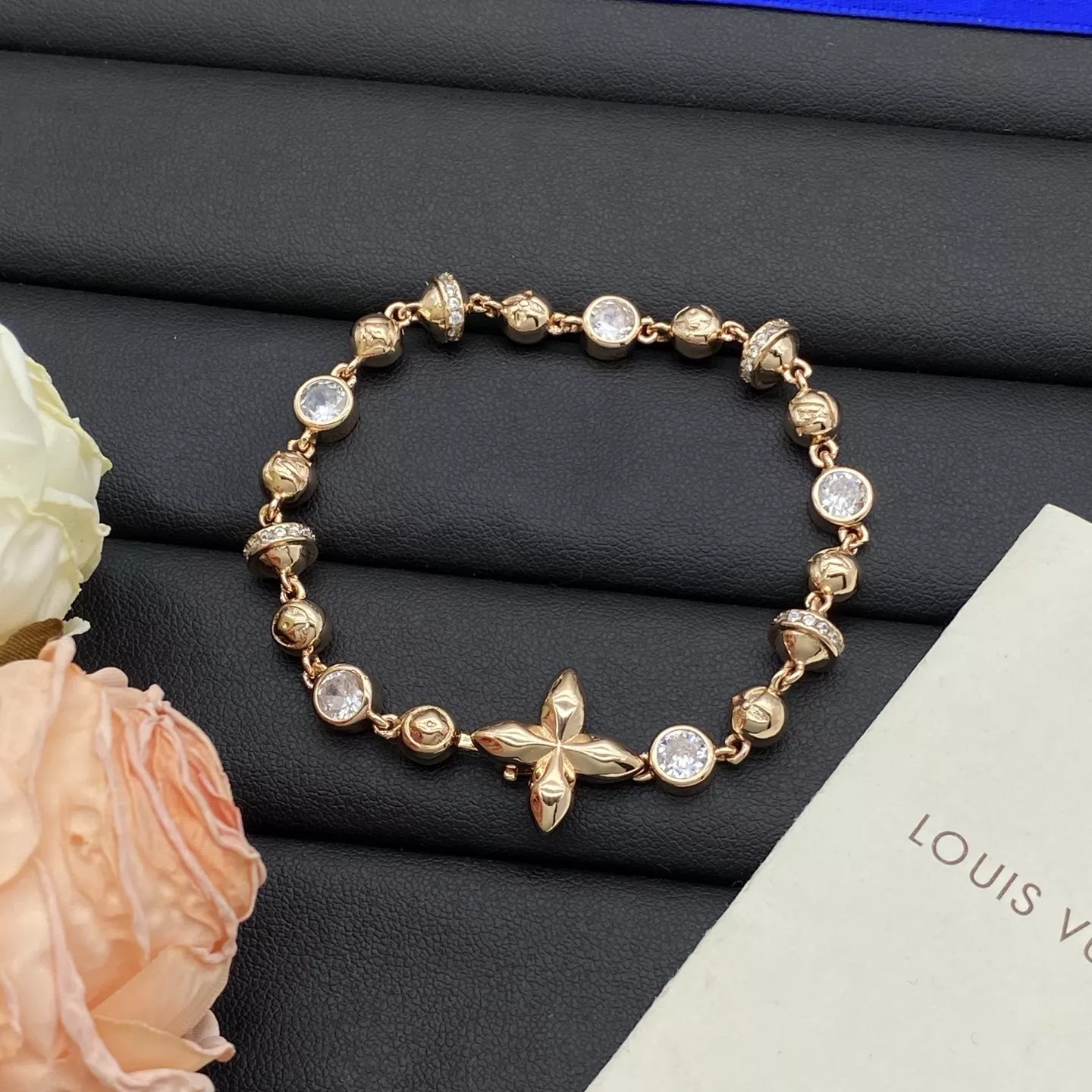 Stylish 8688 Louis Vuitton LV Bracelets