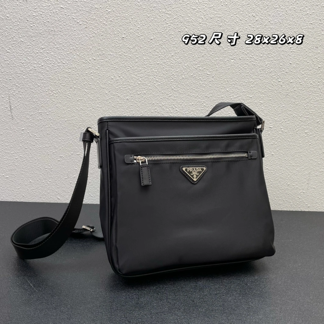 Stylish 8805 Prada AAA Man Messenger Bags
