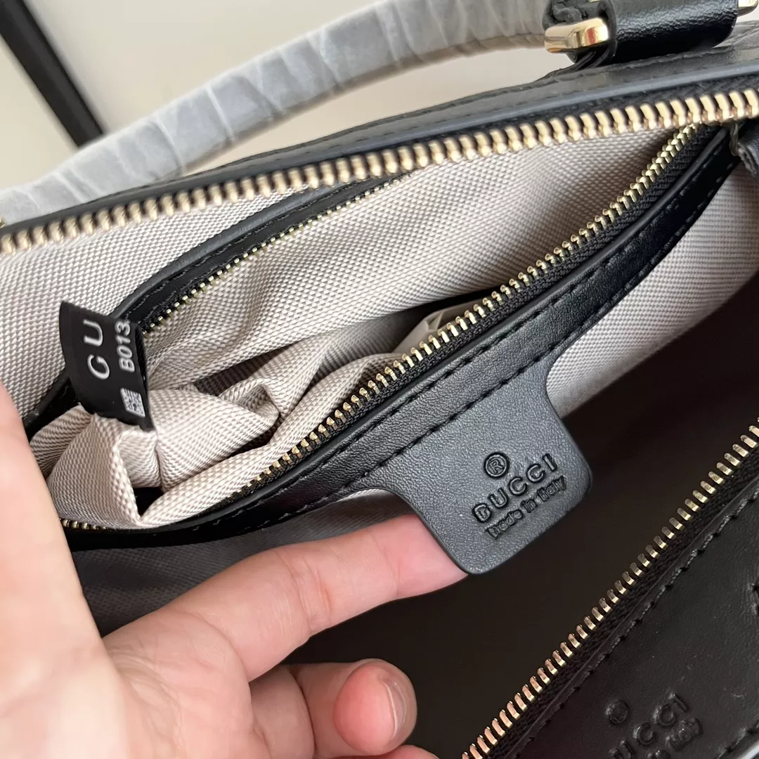 Stylish 8893 Gucci AAA Quality Handbags For Women