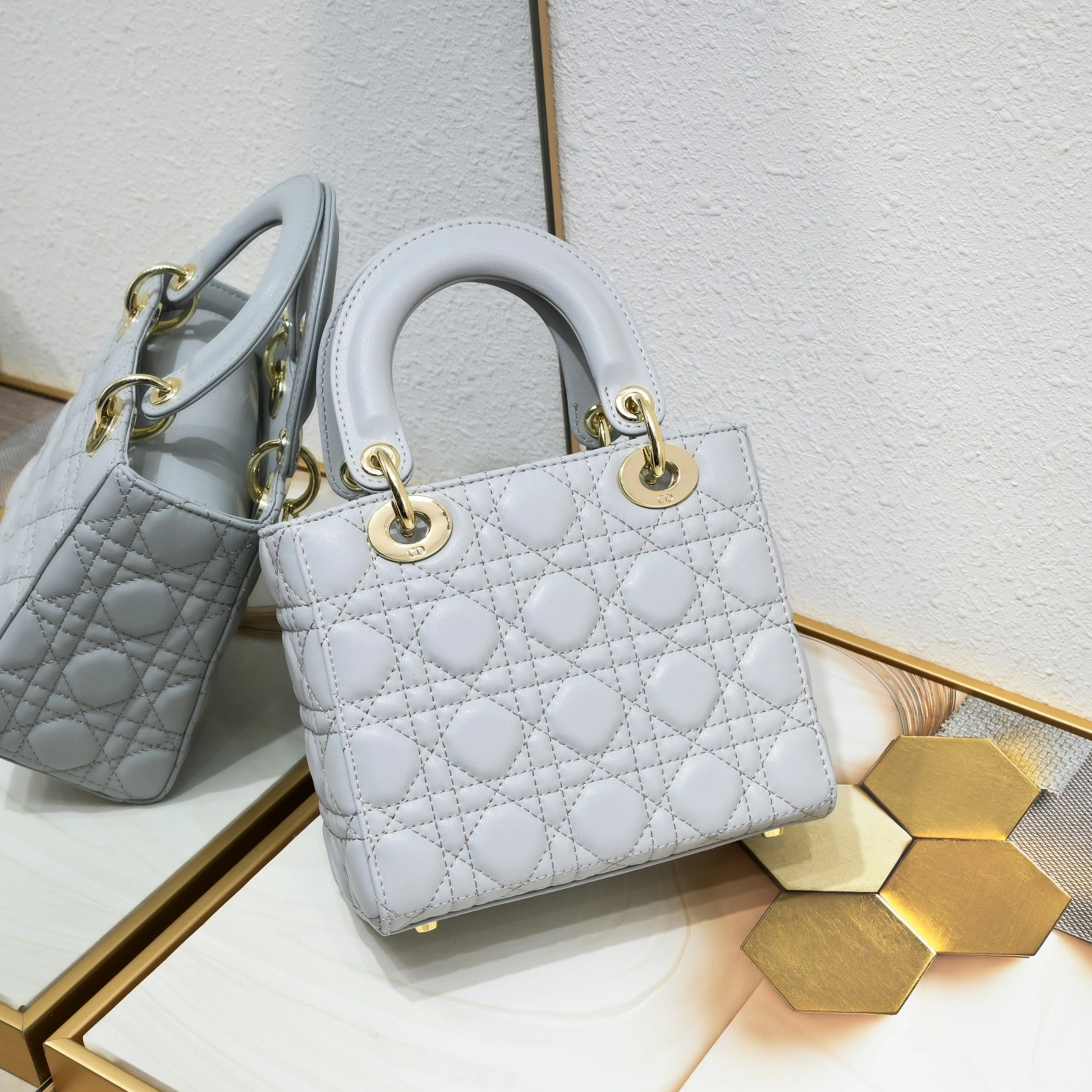 Stylish 8940 Christian Dior AAA Handbags For Women