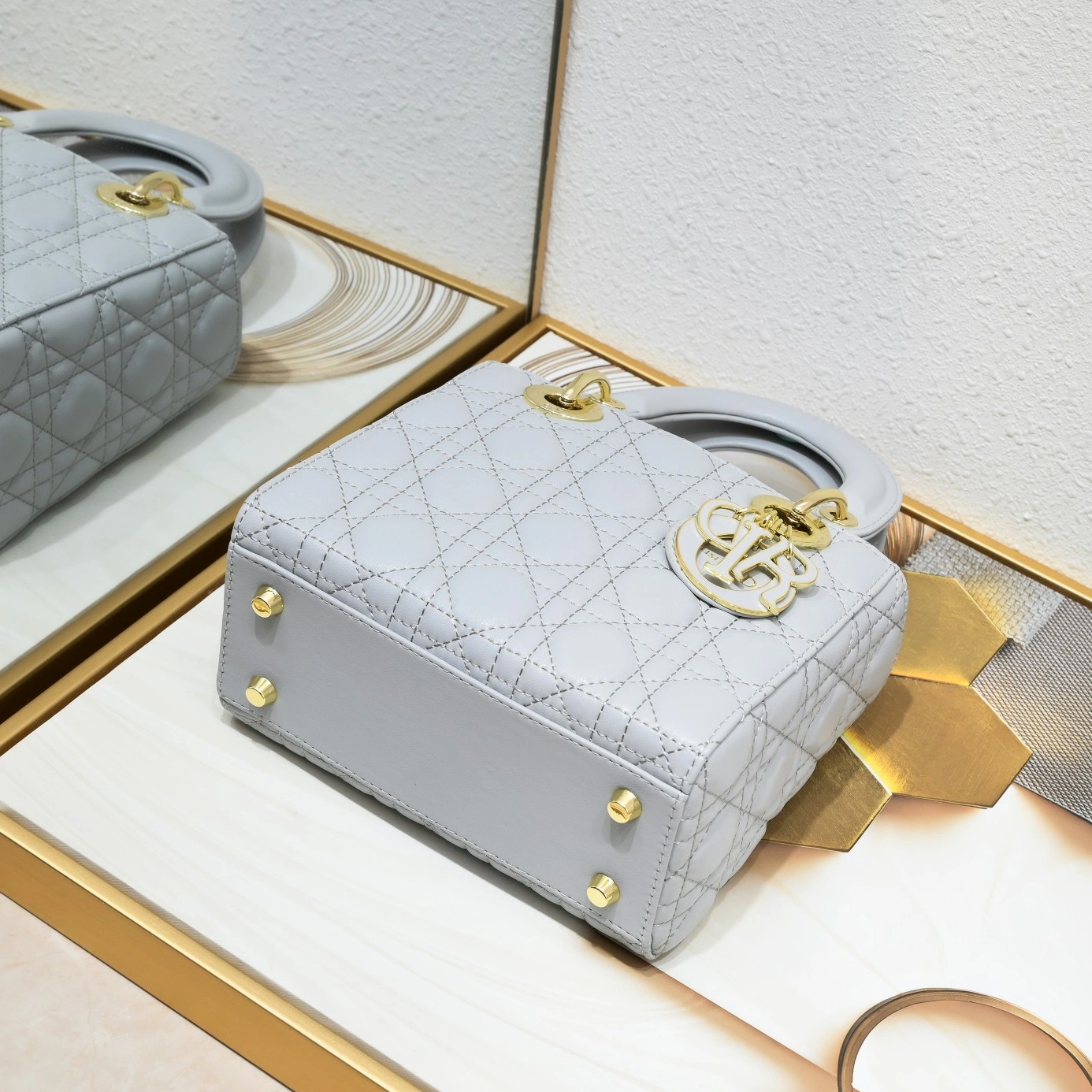 Stylish 8940 Christian Dior AAA Handbags For Women