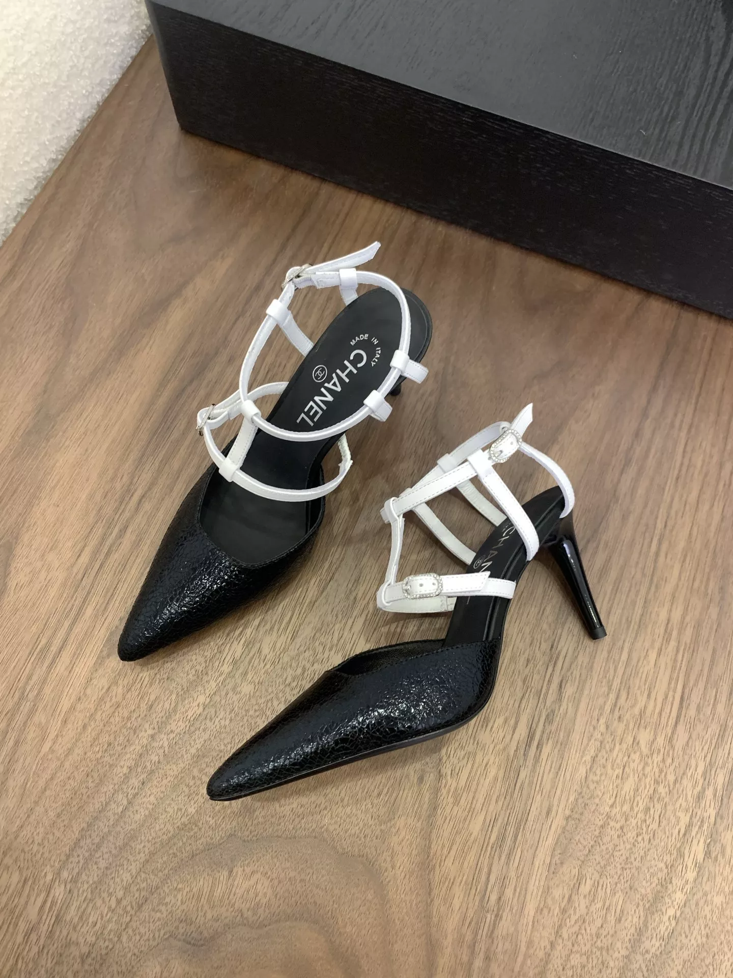 Stylish 8987 Chanel Sandal For Women