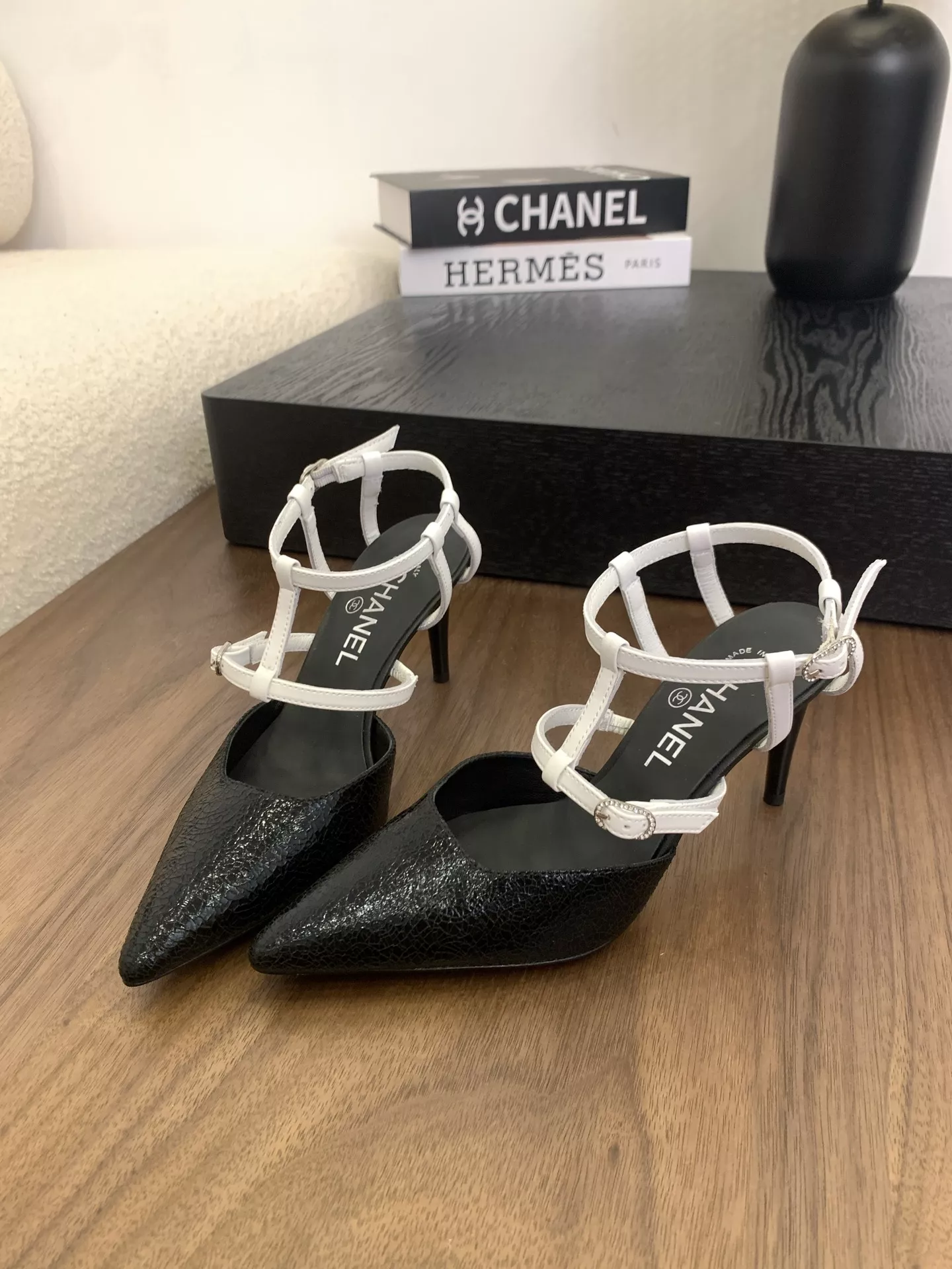 Stylish 8987 Chanel Sandal For Women