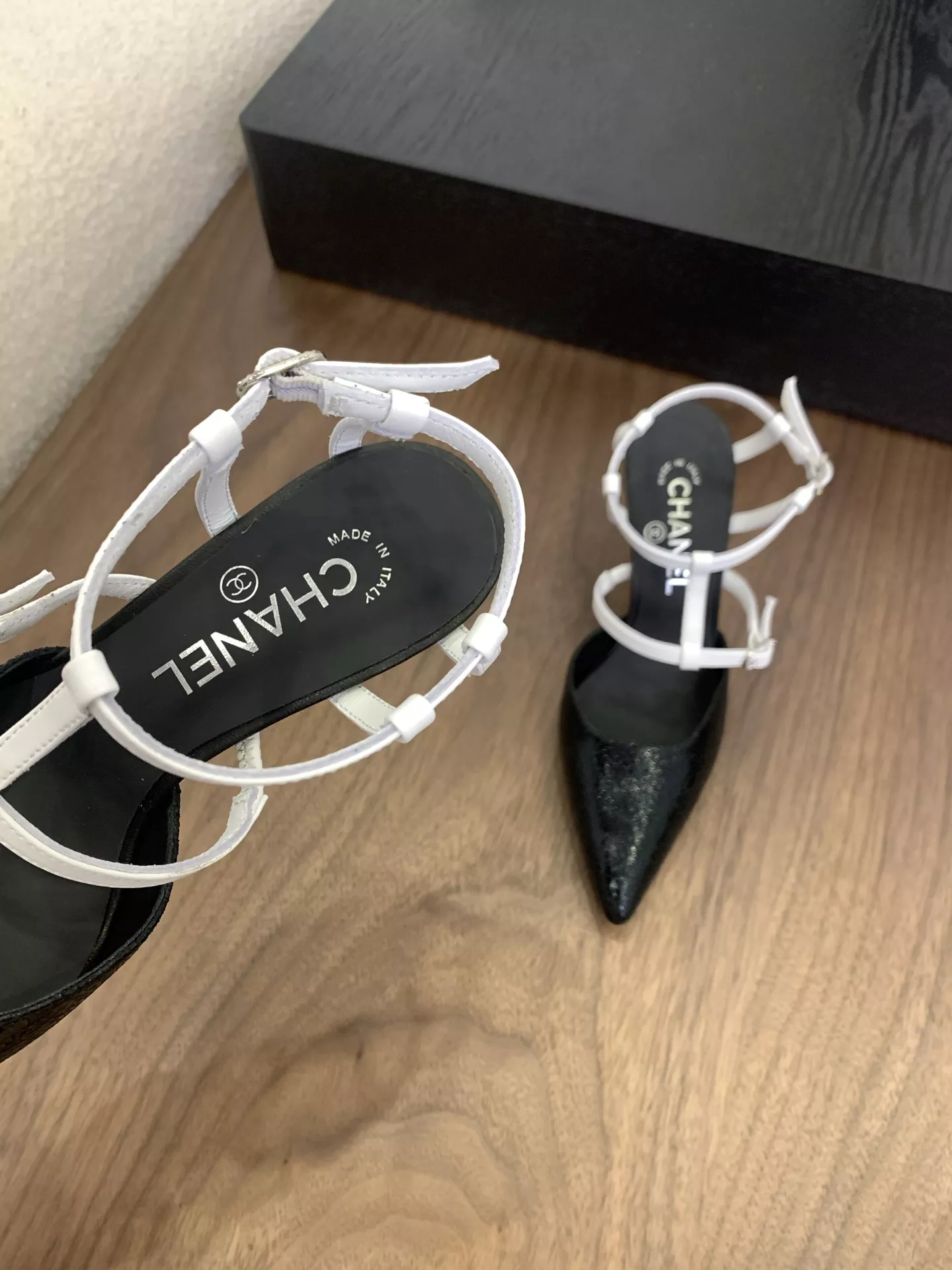 Stylish 8987 Chanel Sandal For Women