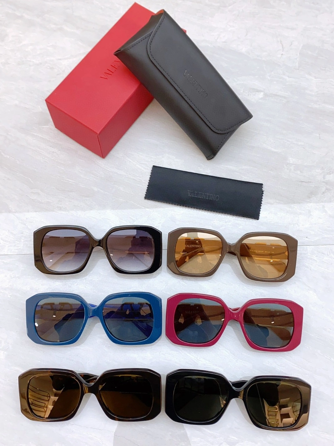 Stylish 9060 Valentino AAA Quality Sunglasses