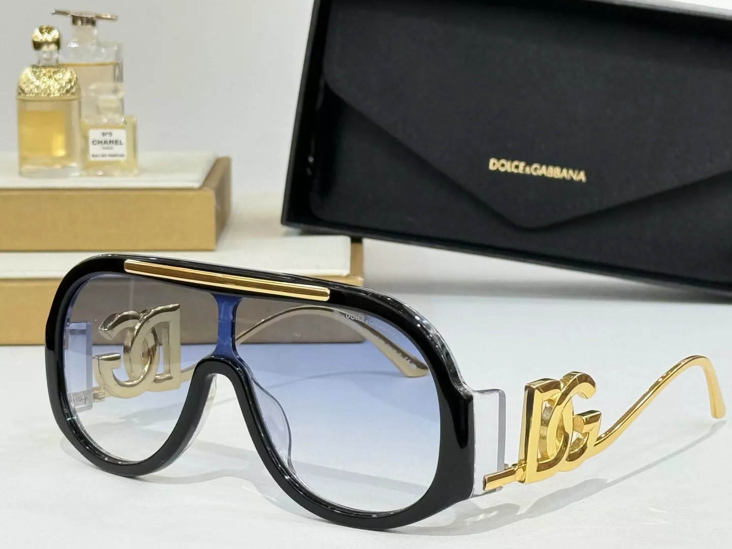 Stylish 9197 Dolce & Gabbana AAA Quality Sunglasses