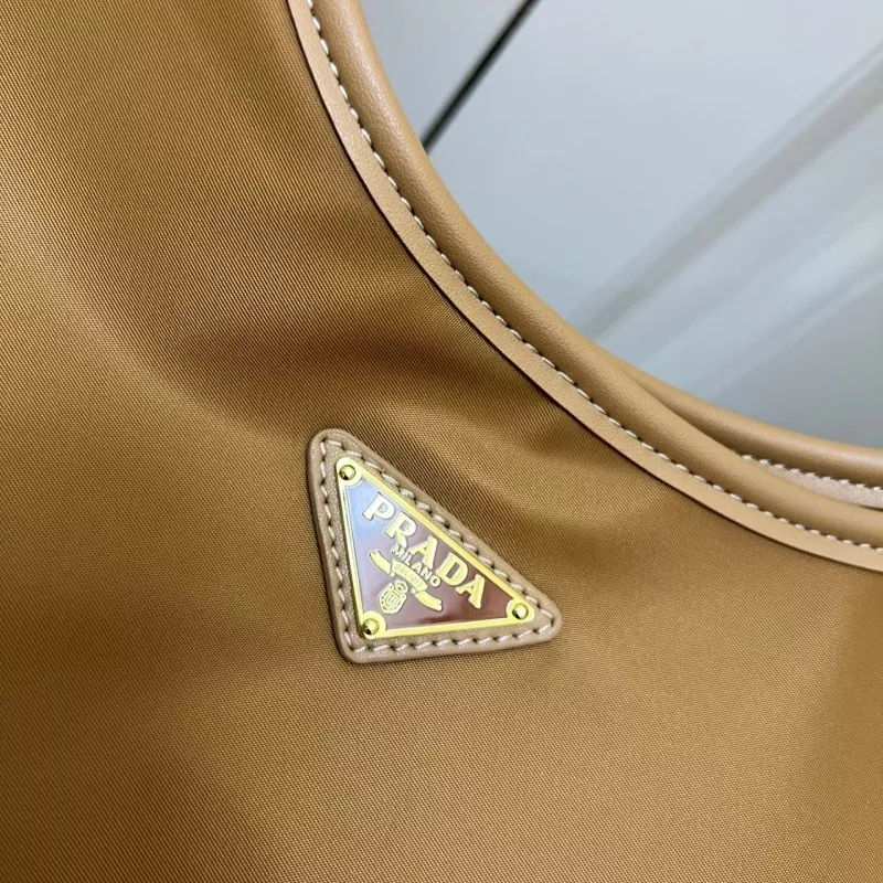 Stylish 9208 Prada AAA Quality Shoulder Bags For Women