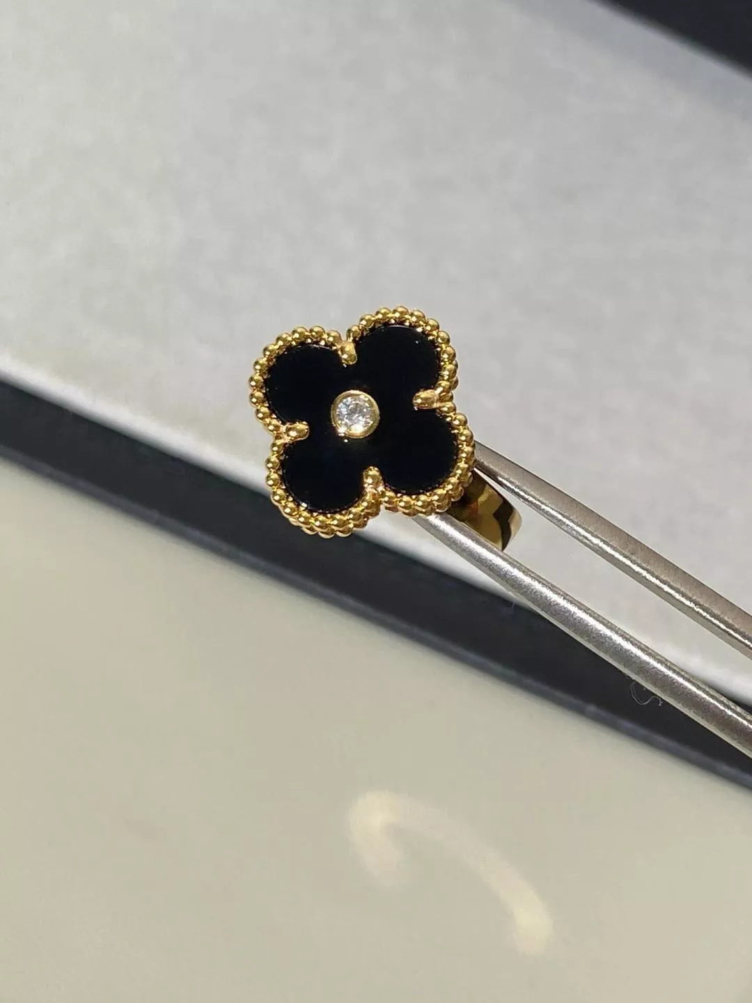 Stylish 9269 Van Cleef & Arpels Rings For Women