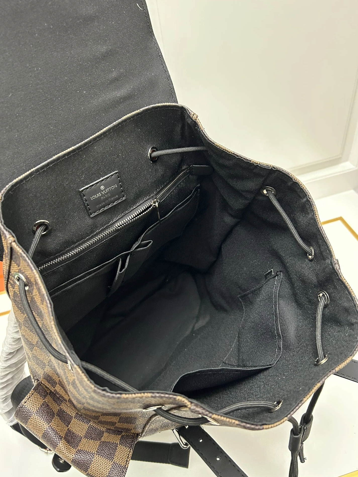 Stylish 9297 Louis Vuitton AAA Quality Backpacks For Unisex