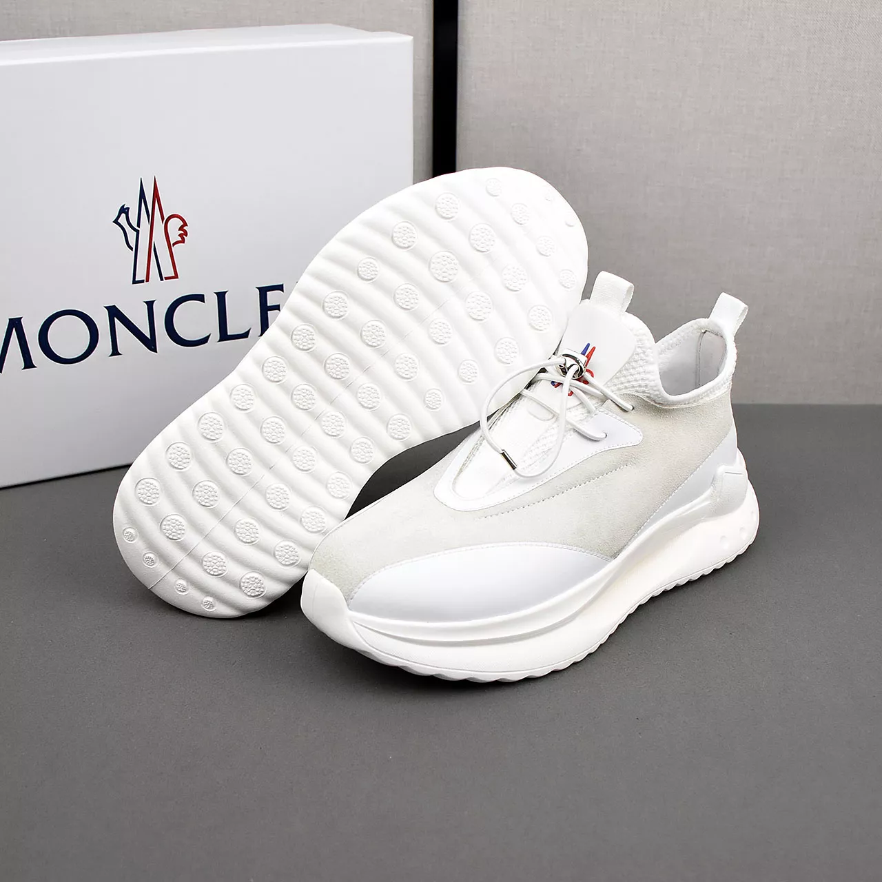 Stylish 956 Moncler Casual Shoes For Men
