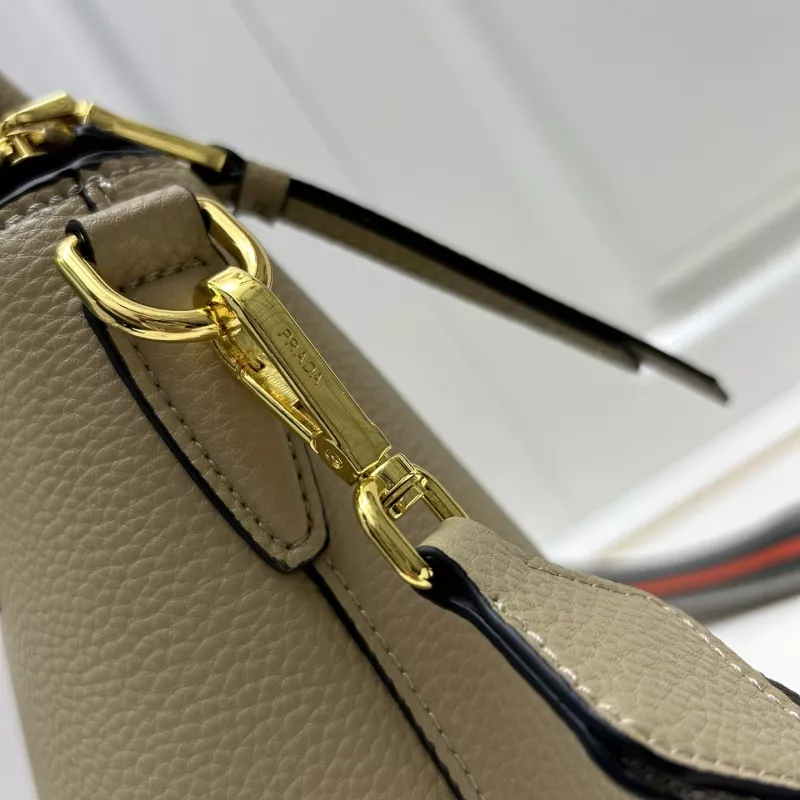 Stylish 9696 Prada AAA Quality Handbags For Women