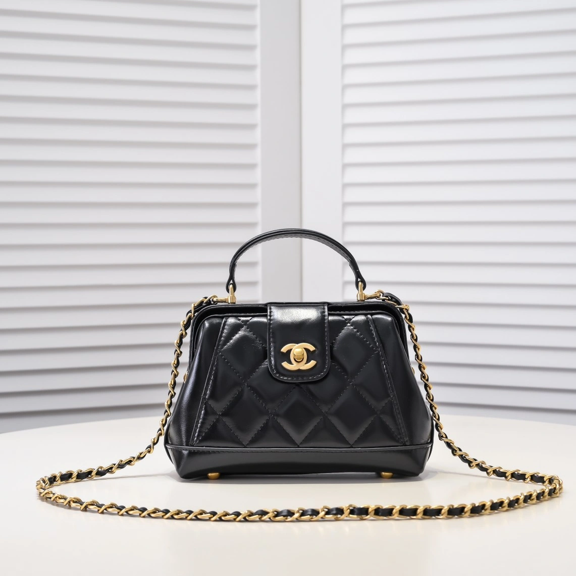 Stylish 973 Chanel AAA Quality Messenger Bags For Women