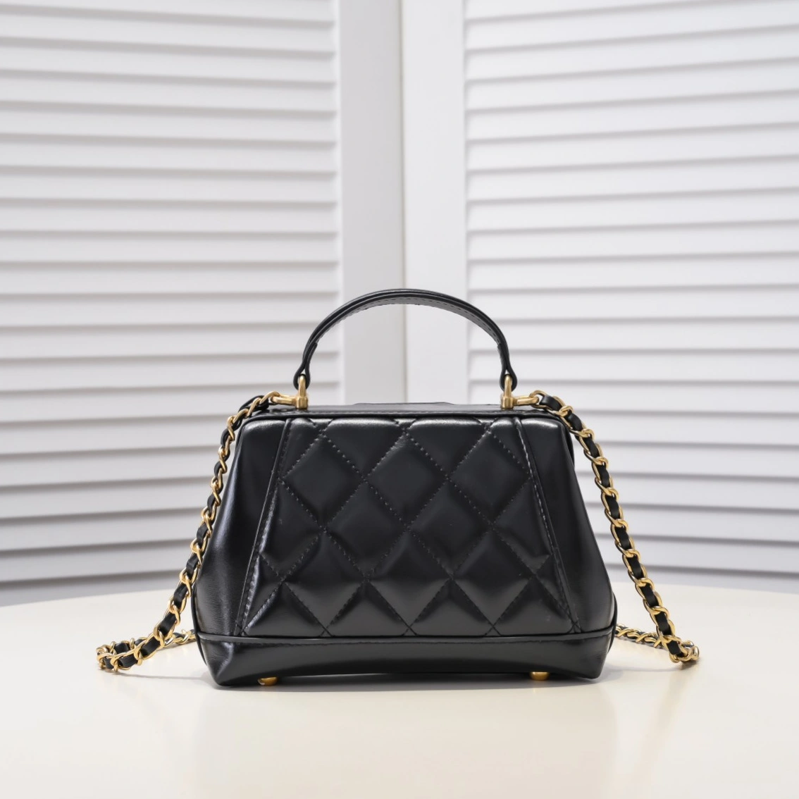 Stylish 973 Chanel AAA Quality Messenger Bags For Women