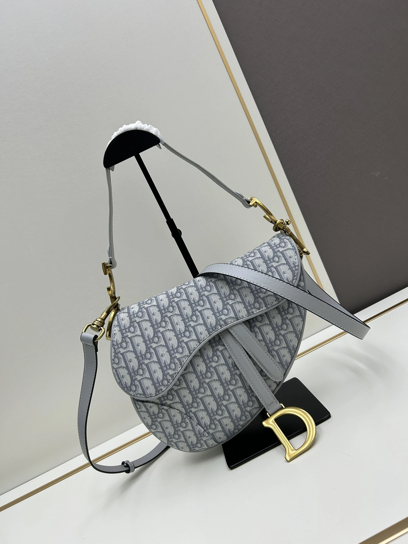 Stylish 9746 Christian Dior AAA Quality Messenger Bags For Women