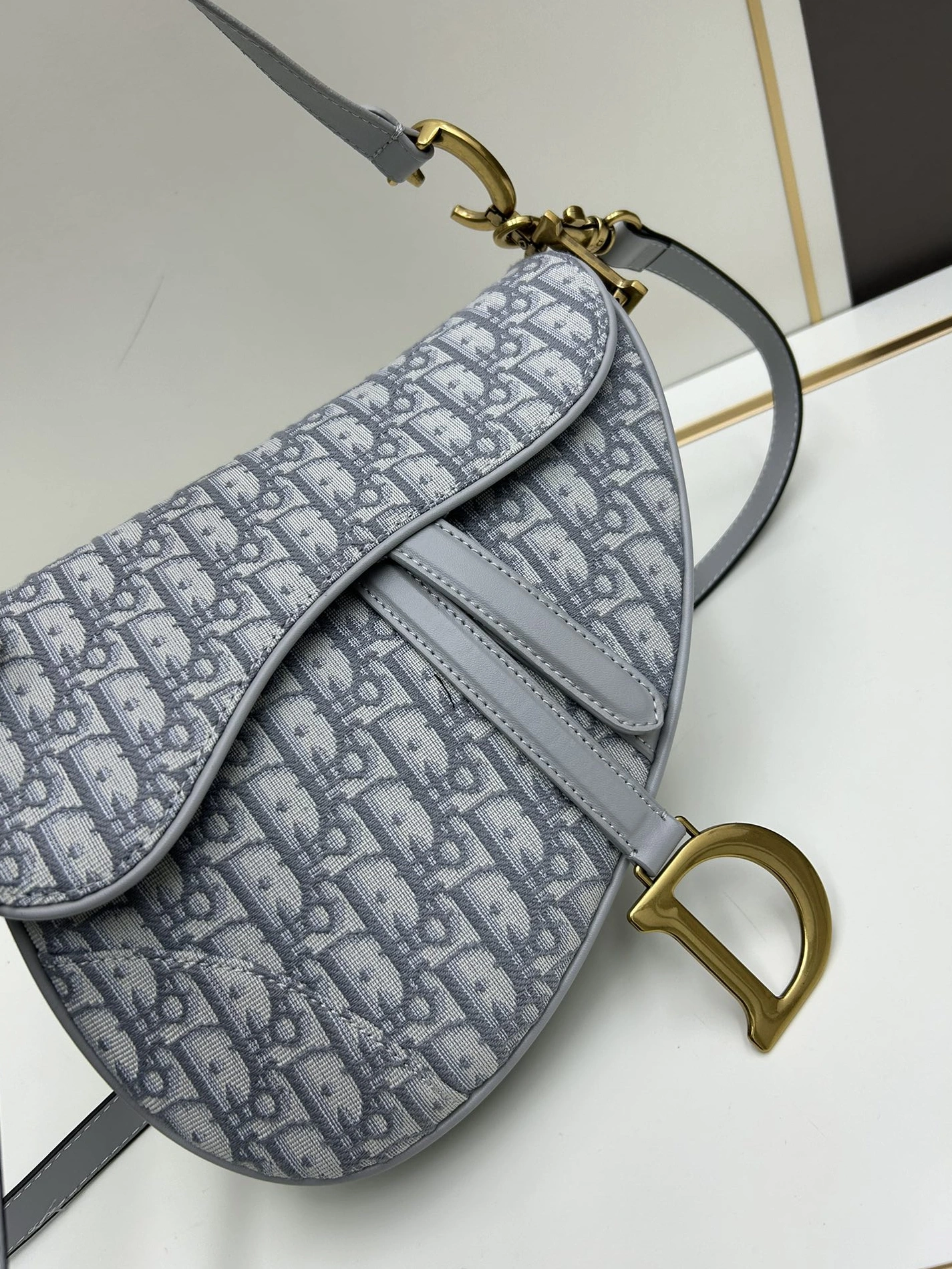 Stylish 9746 Christian Dior AAA Quality Messenger Bags For Women