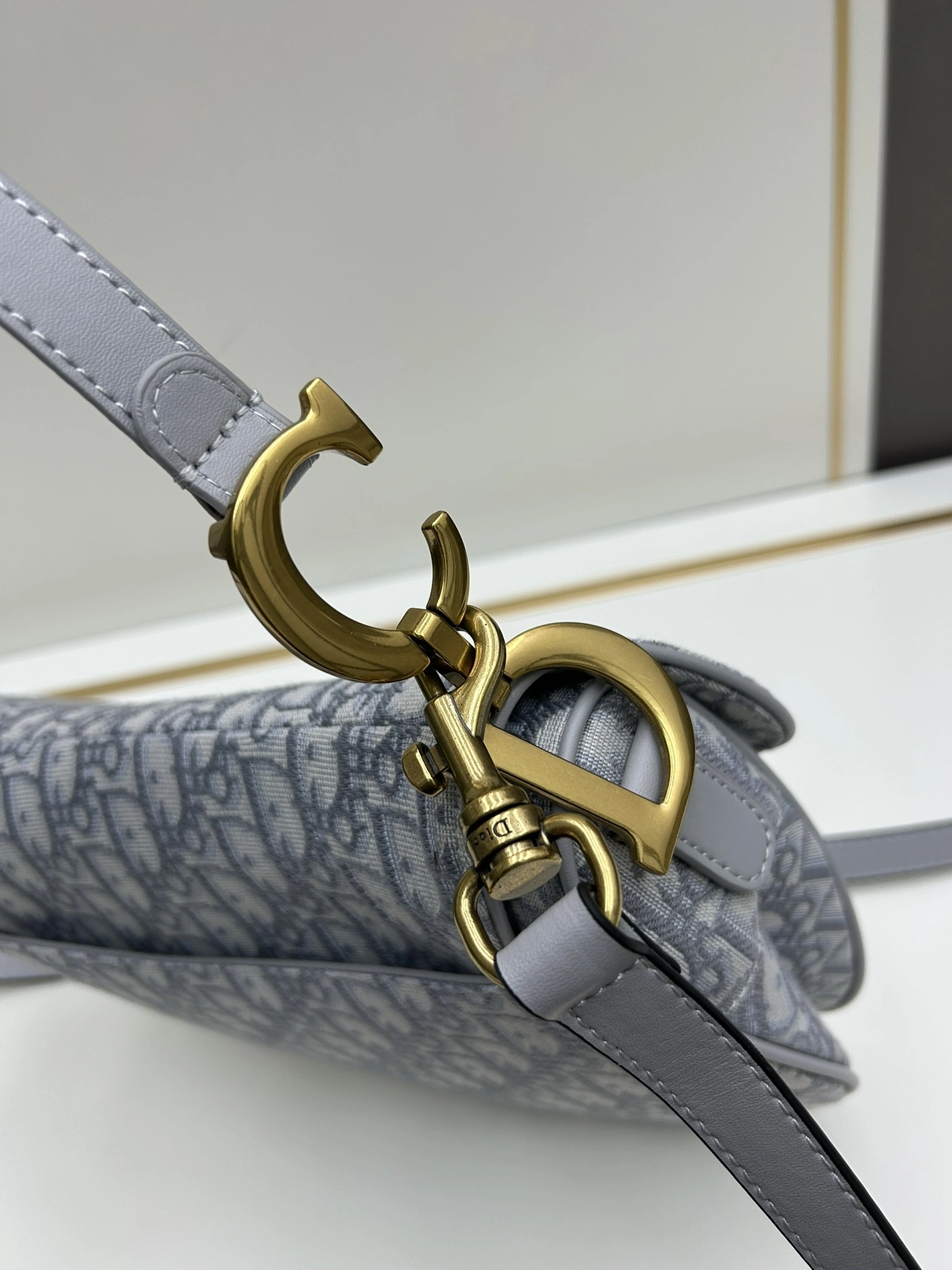 Stylish 9746 Christian Dior AAA Quality Messenger Bags For Women
