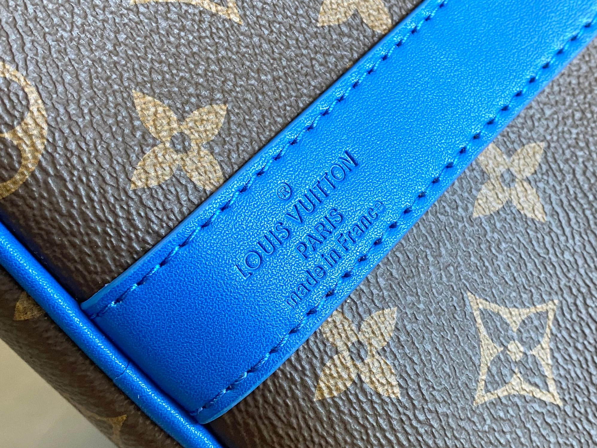 Stylish 9827 Louis Vuitton Travel Bags