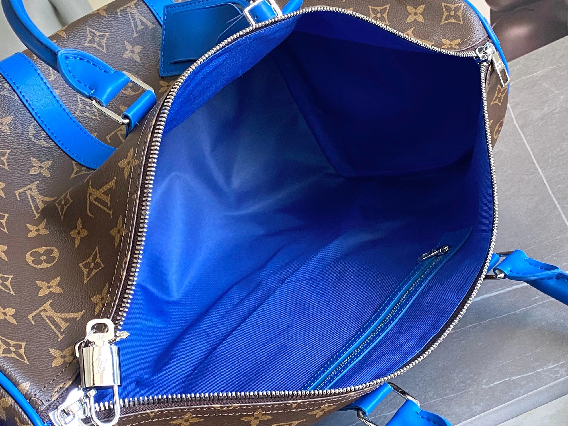 Stylish 9827 Louis Vuitton Travel Bags