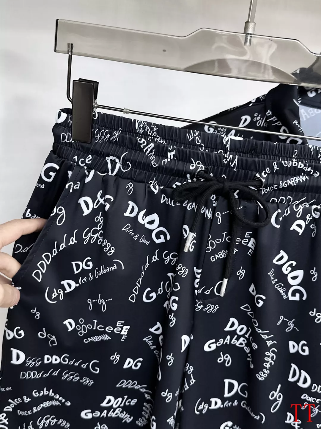 Stylish 9926 Dolce & Gabbana D&G Tracksuits Short Sleeved For Men