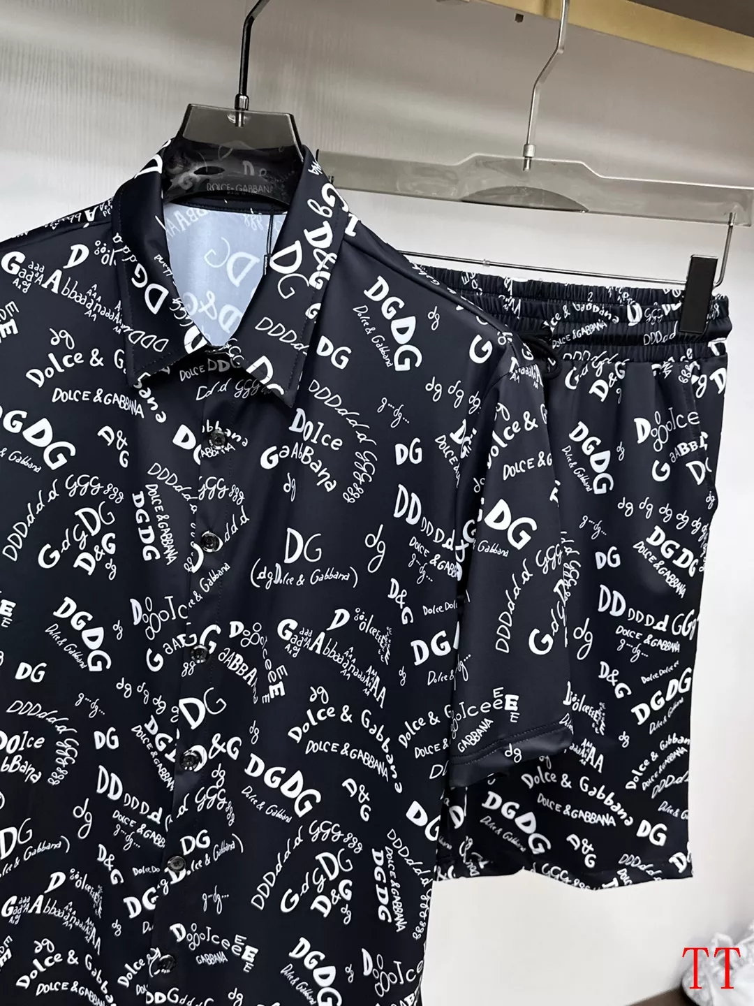 Stylish 9926 Dolce & Gabbana D&G Tracksuits Short Sleeved For Men